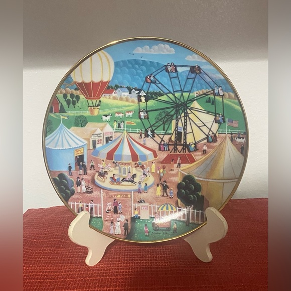 SET OF 5- ASSORTED DECORATED PLATES - Picture 2 of 11